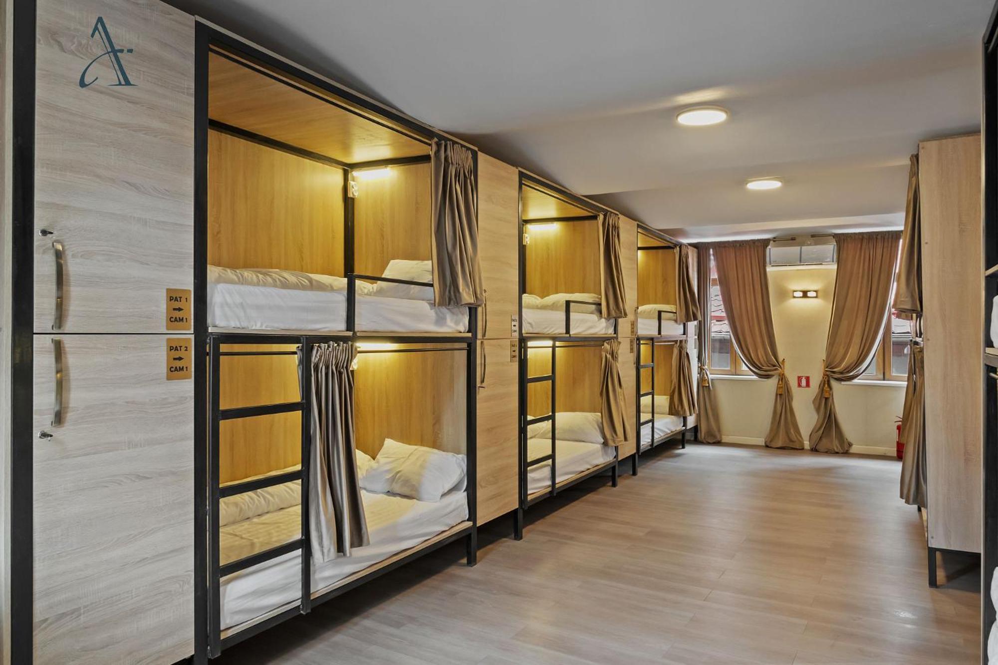 Ramana Garden Hostel - Self-Service Accommodation 布加勒斯特 外观 照片